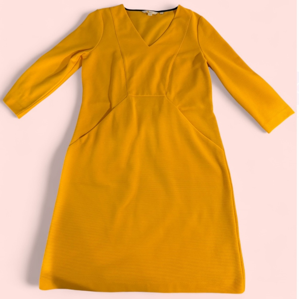 Boden Mustard Midi Dress with V‑Neck and Three‑Quarter Sleeves